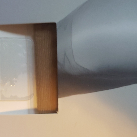 2 unopened packages of Vince Camuto size a/b nude control top enhanced toe hose - Picture 4 of 8